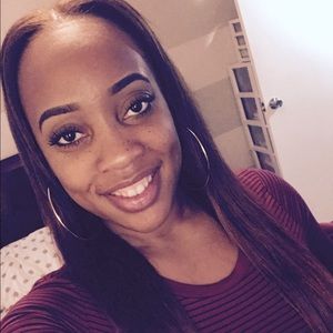 Meet your Posher, Vanessa