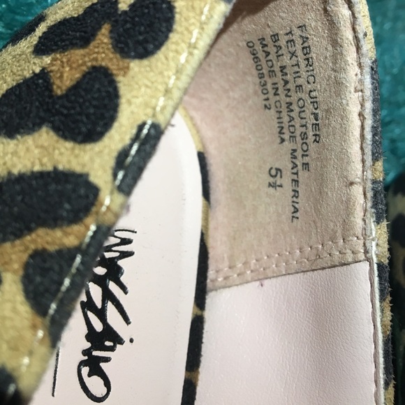 MOSSIMO CHEETAH PRINT HEELS!!!!! - Picture 4 of 5