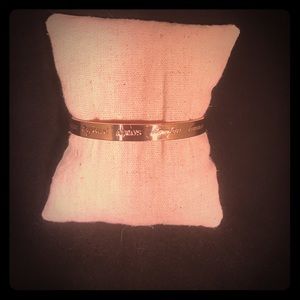 Gold plated Stella & Dot clasp bangle.