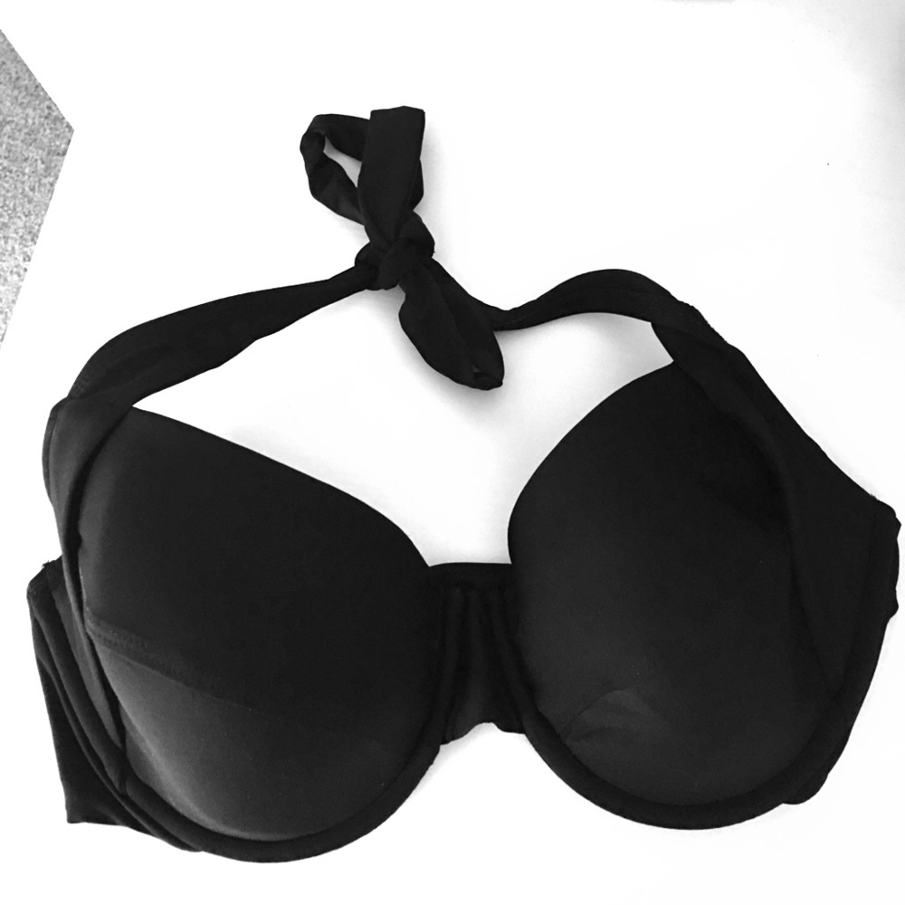 Mossimo black swim top with underwire size D