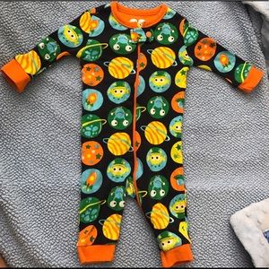 Infant clothing