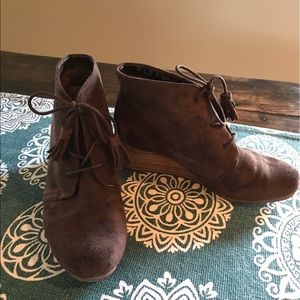 Dr. Scholl's Wedge Booties size 7