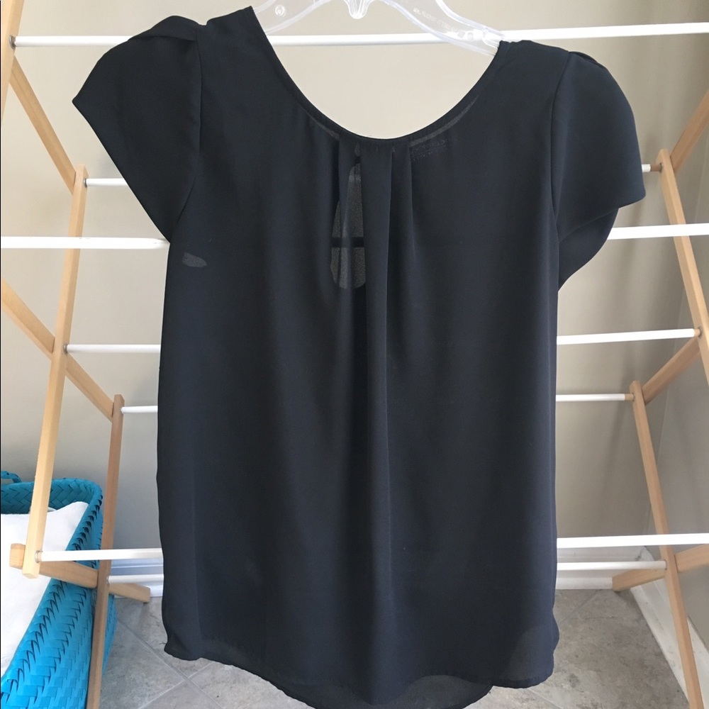 Black petal-shoulder (tulip sleeved) blouse