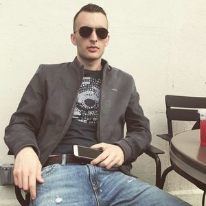 Meet your Posher, Eddie