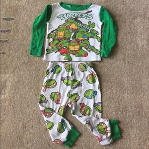 🏖3/$15 item! Ninja Turtle pajamas 24 months