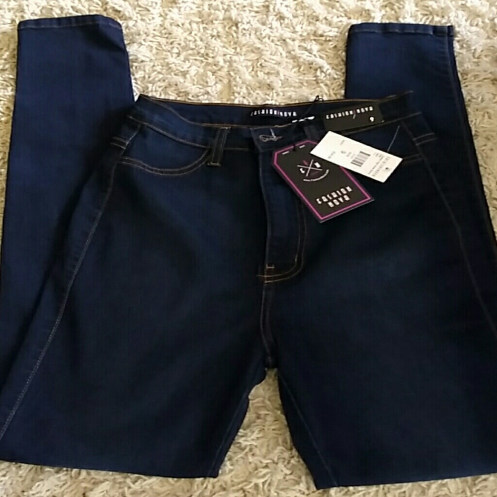 Fashion Nova Size 9 Stretch Jeans