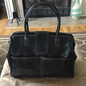 Me Too black satchel in black leather.