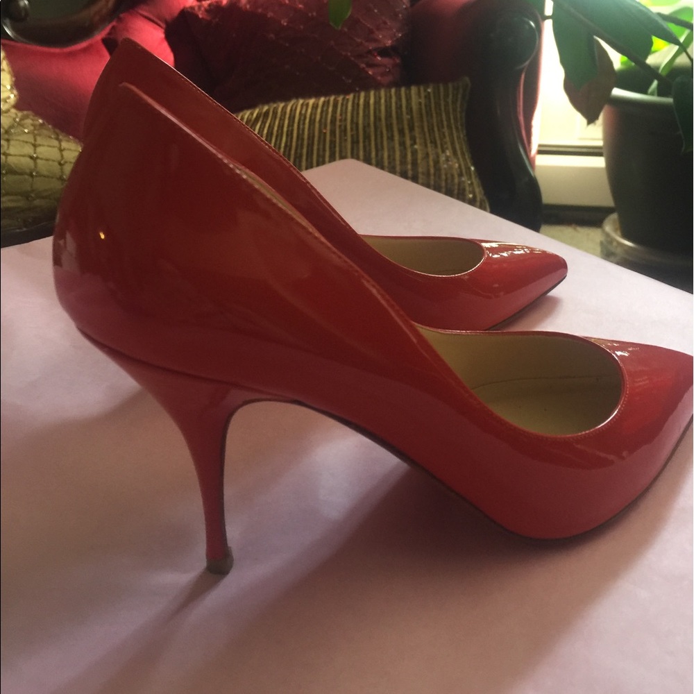 Patent pointed toe pumps 39.5