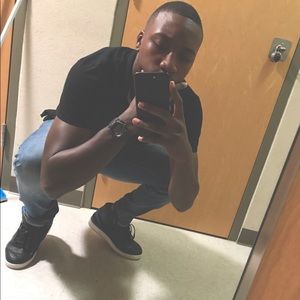 Meet your Posher, Devaughn