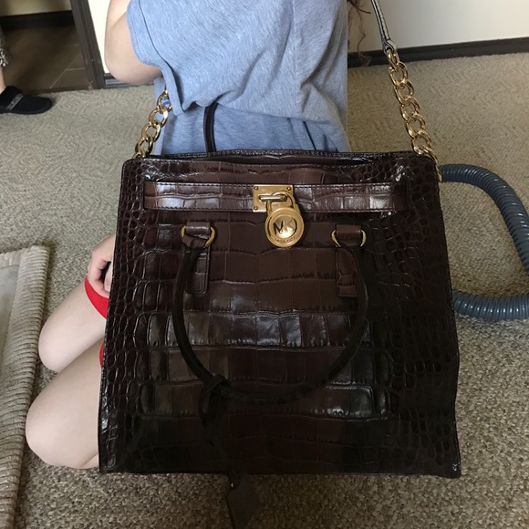 AUTHENTIC MICHEAL KORS BAG - Picture 4 of 8