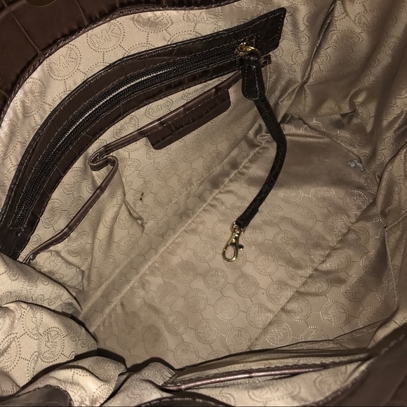 AUTHENTIC MICHEAL KORS BAG - Picture 7 of 8