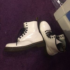 Doc martins white boot