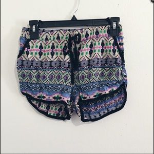 S ll geometric printed shorts