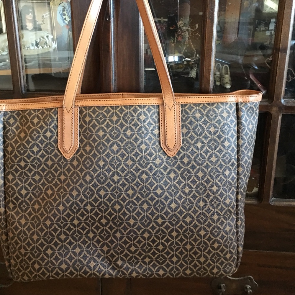 Fossil Tote
