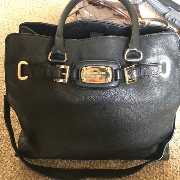 BLACK LEATHER MICHAEL KORS BAG - Picture 1 of 4