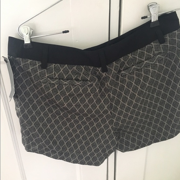 Patterned Mossimo shorts, NWT - Picture 3 of 3