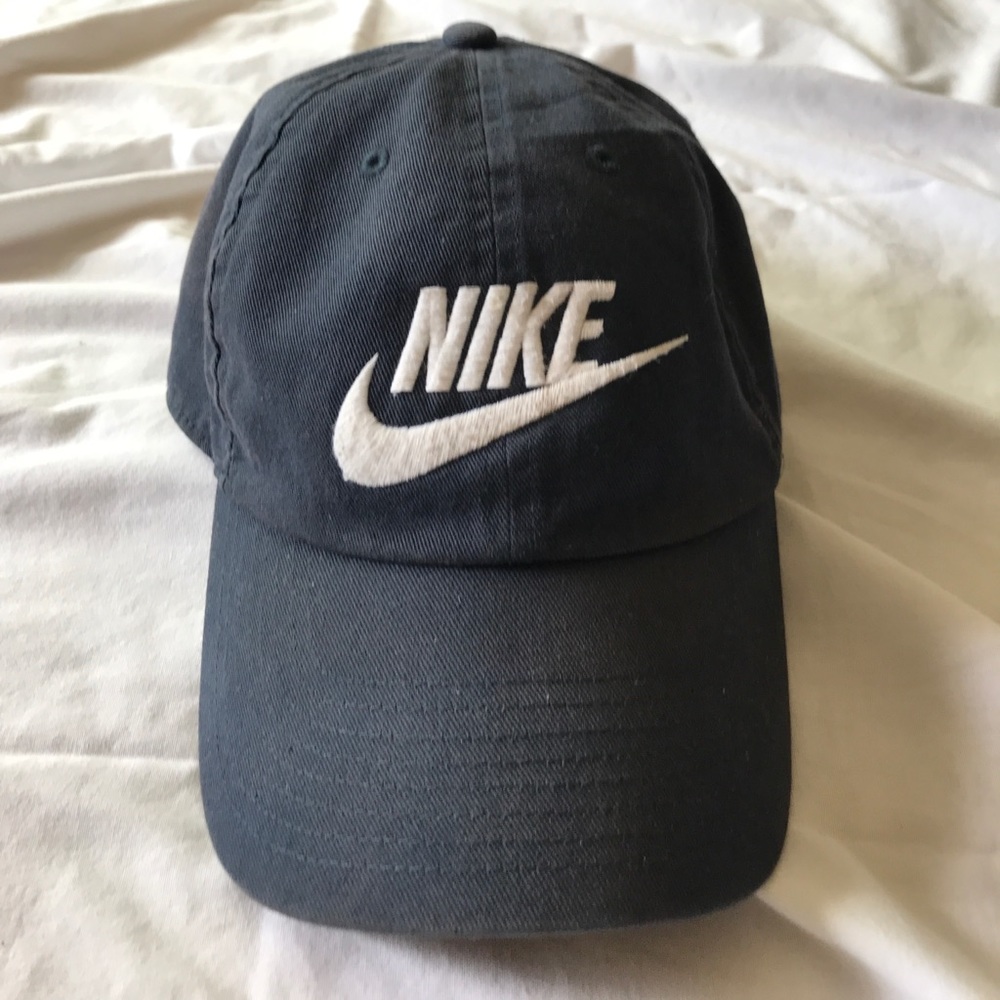 Nike dad hat