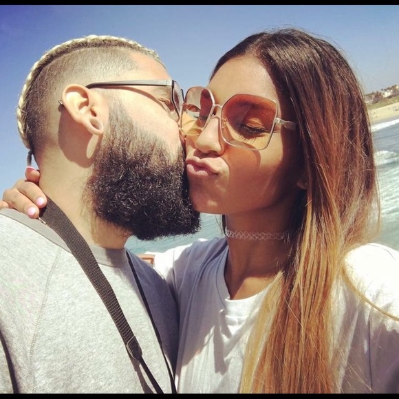 Meet your Posher, Kim - Picture 1 of 4