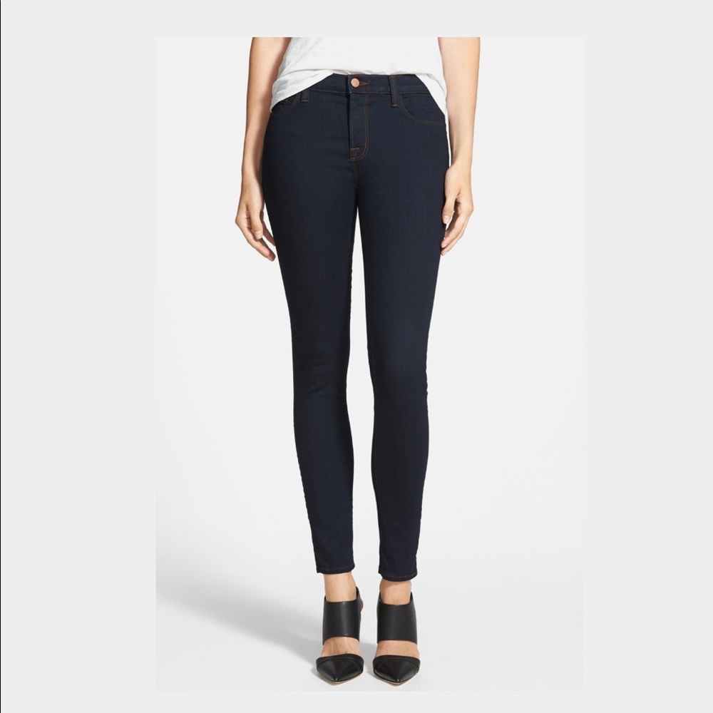 J Brand 811 Mid Rise Skinny Jeans, Ink, 24