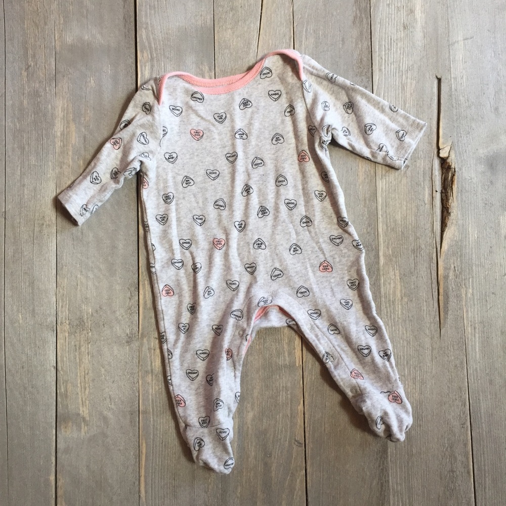 Old Navy conversation hearts ♥️ footie/sleeper