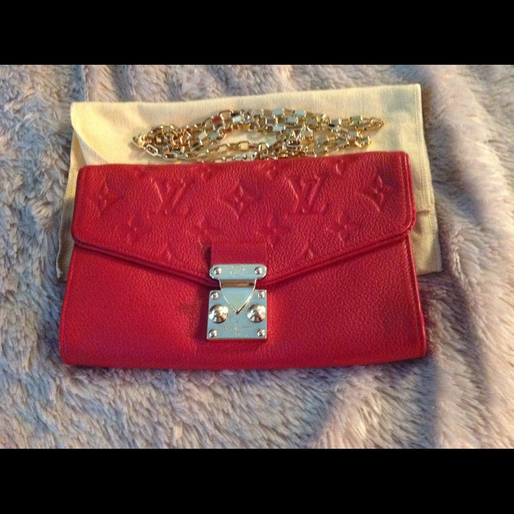 SOLD HP🎉Louis Vuitton St. Germain Pouchette - Picture 2 of 4