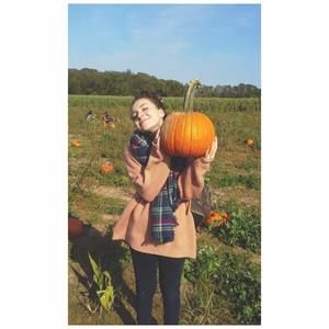 Meet your Posher, Angela