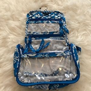 vera bradley mini hanging organizer