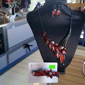 Beautiful bib necklace set.