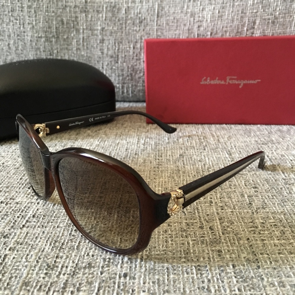 NEW Ferragamo Sunglasses brown gold