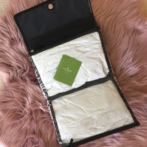 🔥SOLD locally 🔥Kate Spade makeup case - Picture 3 of 6