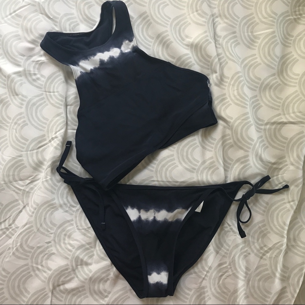 Navy Tie-Dye Swimsuit 🙌🏻