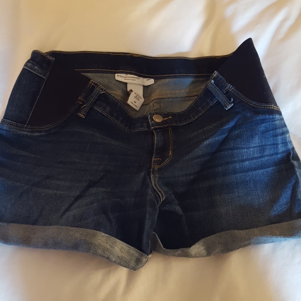 Maternity shorts