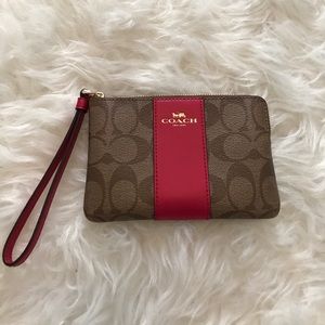 Small Coach wristlet