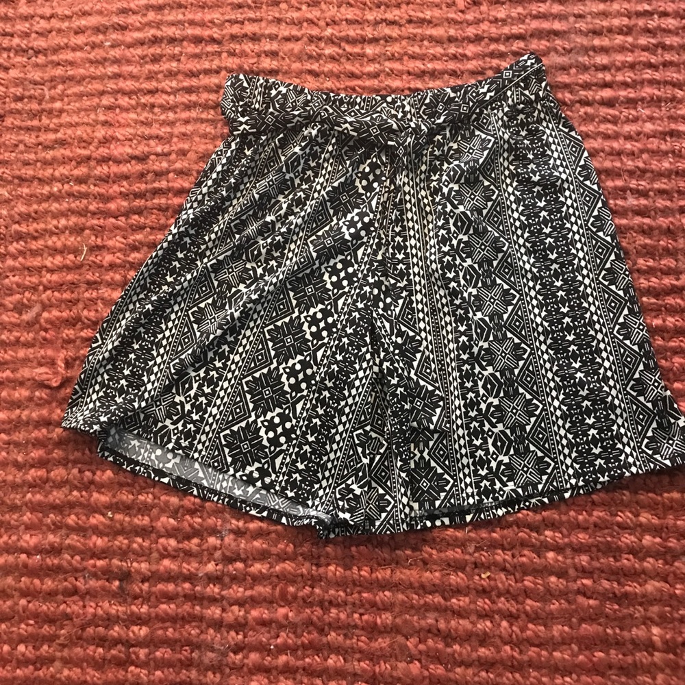 New Directions bundle of 3 pairs dressy shorts.