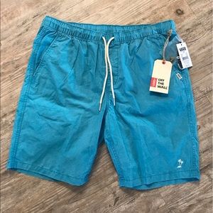 VANS men's shorts. Size M.