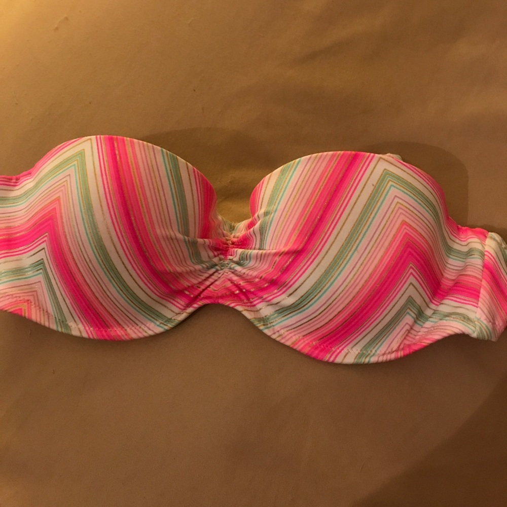 Strapless bathing suit top