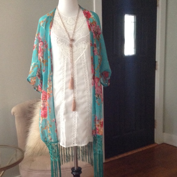 🦋BOHO white lace dress🦋 - Picture 5 of 6