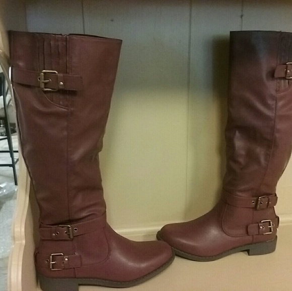 Womens Knee High Boots - Picture 2 of 3