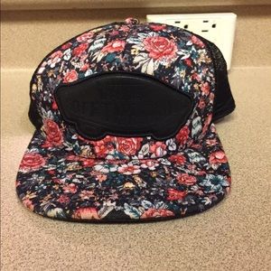 Vans Off The Wall Authentic Adjustable Snapback