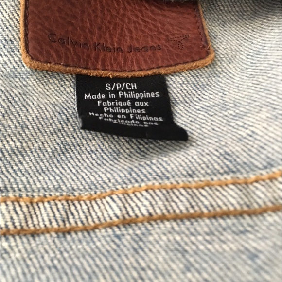 Jean jacket - Picture 2 of 3