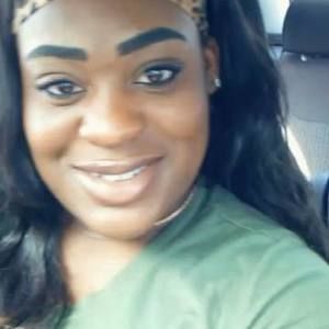 Meet your Posher, Dannecia