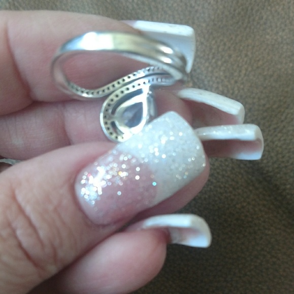 Ring - Picture 2 of 3