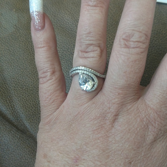 Ring - Picture 3 of 3