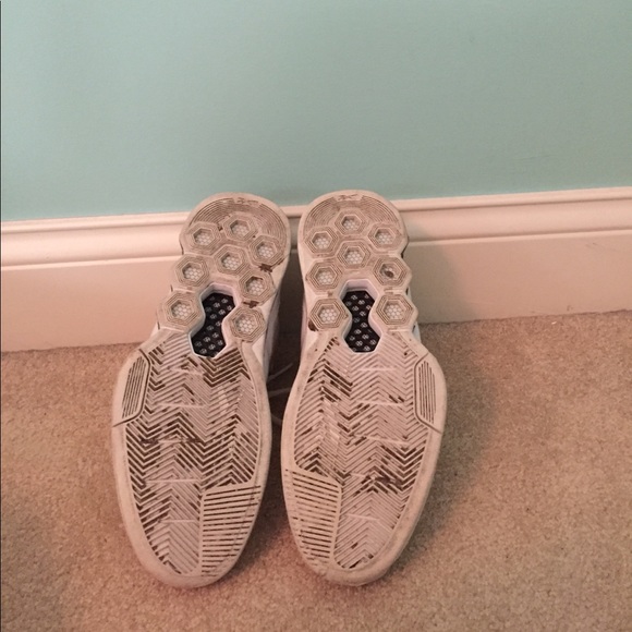 Reeboks - Picture 3 of 3