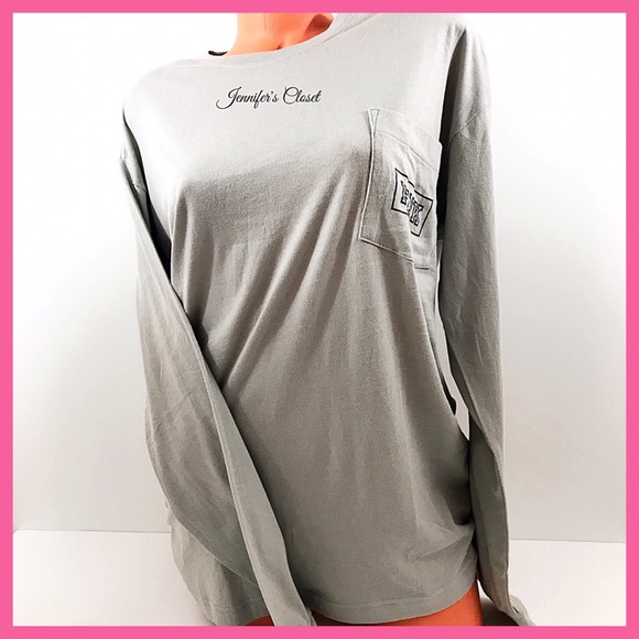 •Victoria's Secret PINK• Logo pocket long sleeve - Picture 2 of 3