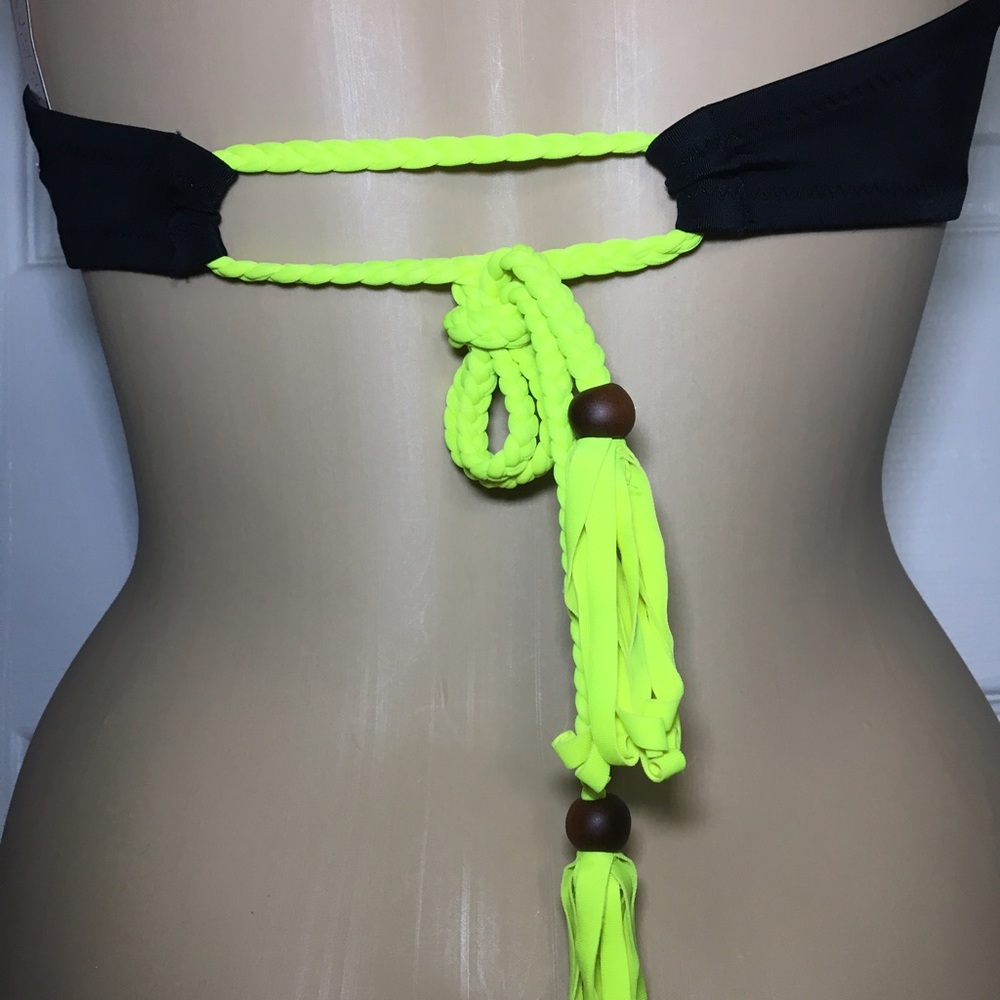 VS BIKINI TOP SIZE LARGE - Picture 5 of 7
