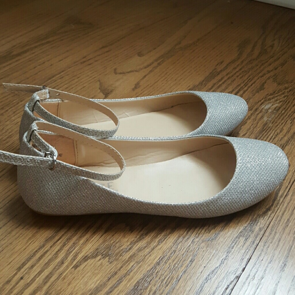 Silver Flats - Picture 2 of 2