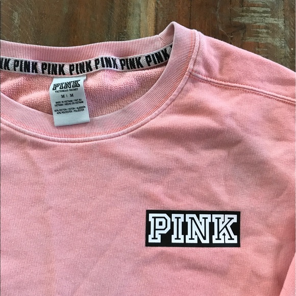 ❌SOLD❌VS Pink long sleeve - Picture 2 of 4