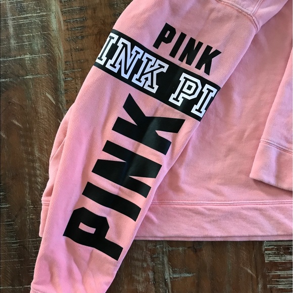 ❌SOLD❌VS Pink long sleeve - Picture 3 of 4