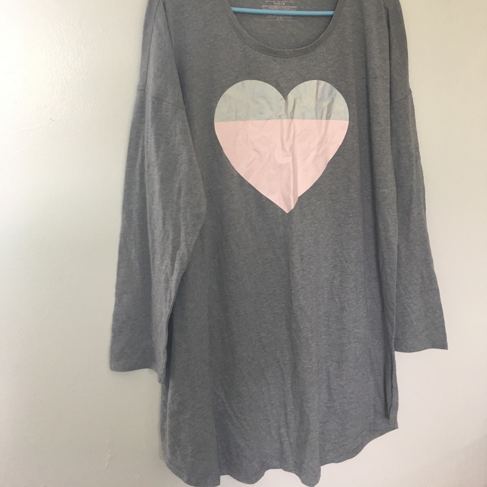 VS nightgown